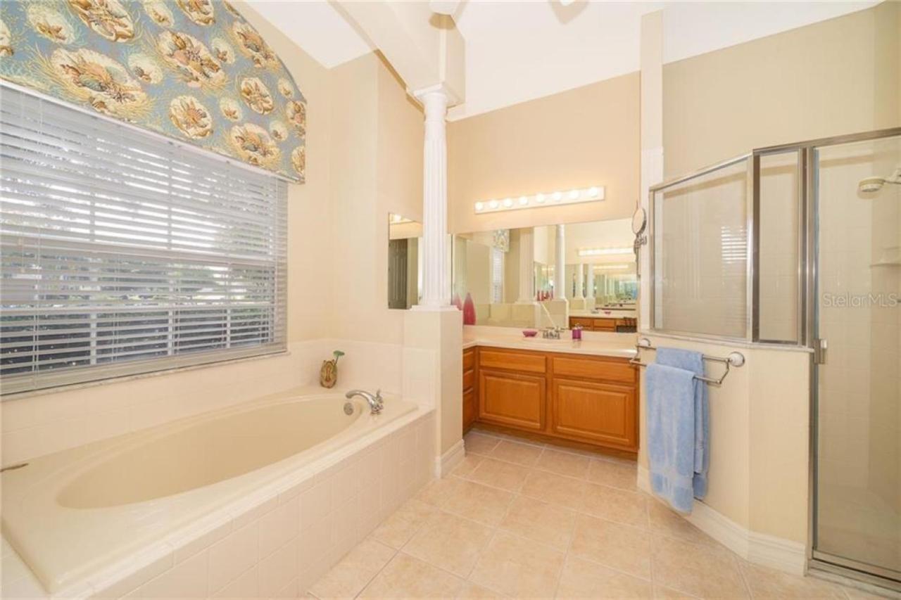Mickeys Corner - Fantastic 5Br With Large Private Garden Pool Hot Tub Game Room Gas Bbq 2 Miles To Disney ออร์ลันโด ภายนอก รูปภาพ